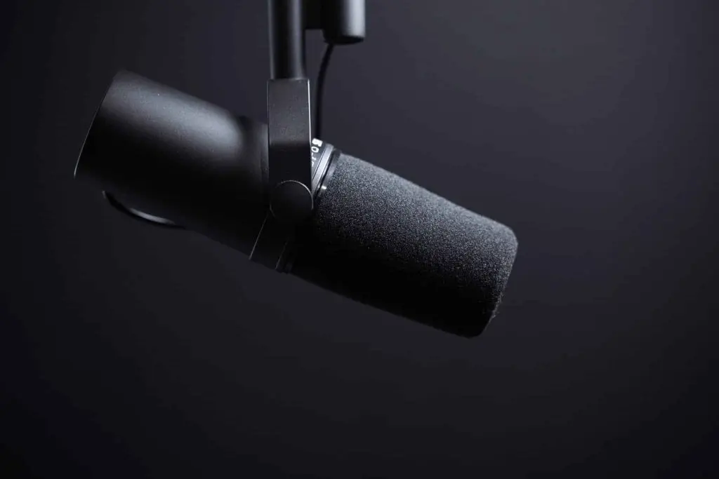 q4 kulr audio scaled 1